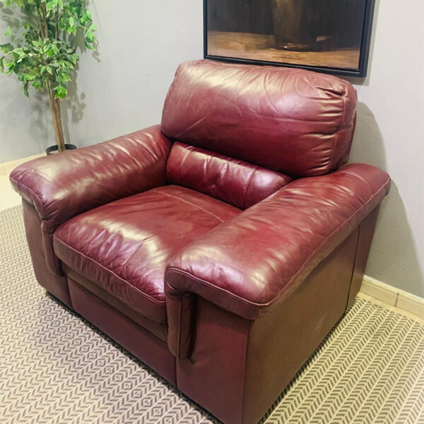 Pre-Owned Burgundy Leather Single Sofa - view 2