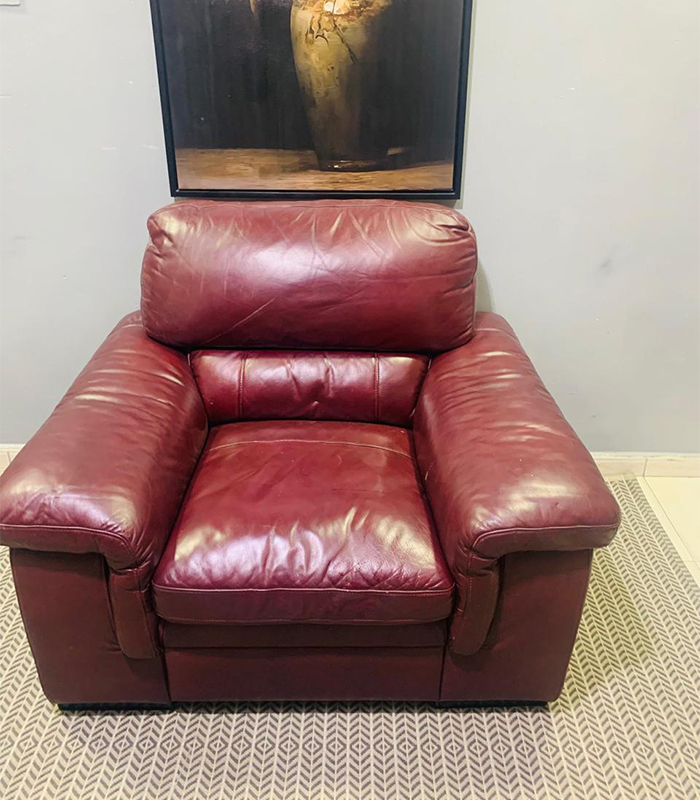 11.1 used single sofa Pre-Owned Burgundy Leather Single Sofa — Used Club Chair & Living Room Armchair - Image 1