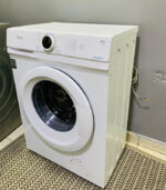 Midea MF 100 7kg Front Load Washing Machine with 1000 RPM & HealthGuard in White | Used Washer & Pre-Owned Laundry Appliance - Image 2