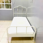 Pre-Owned White Metal Single Bed with Mattress — Used Kids & Guest Room Furniture