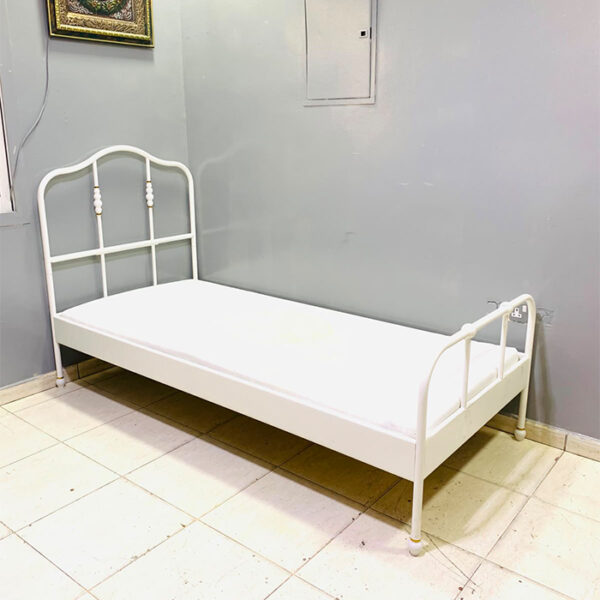 Pre-Owned White Metal Single Bed with Mattress - view 2